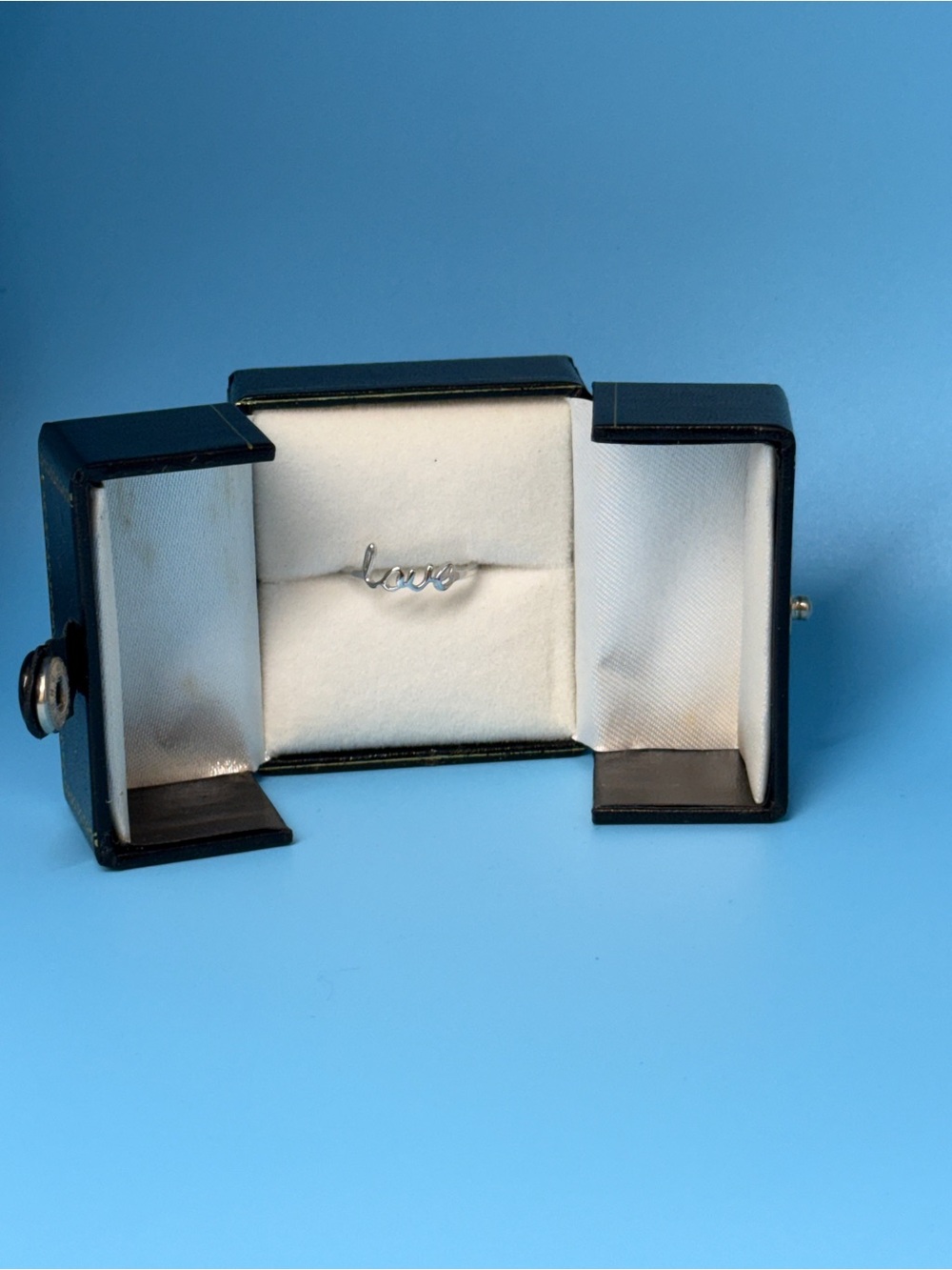 Lia Sophia "Amour" script ring spelling Love size 7 silver tone